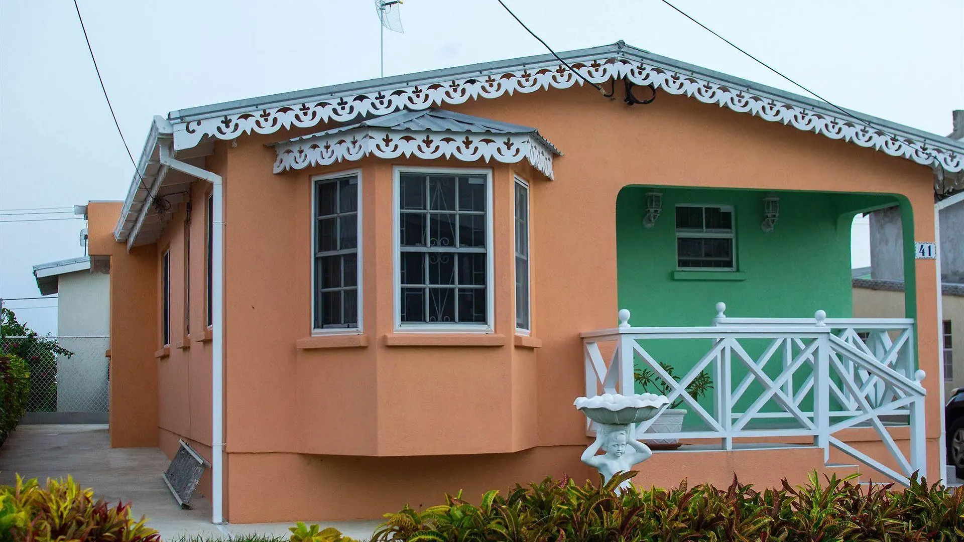 Apartment Hopeville Guest House Christ Church